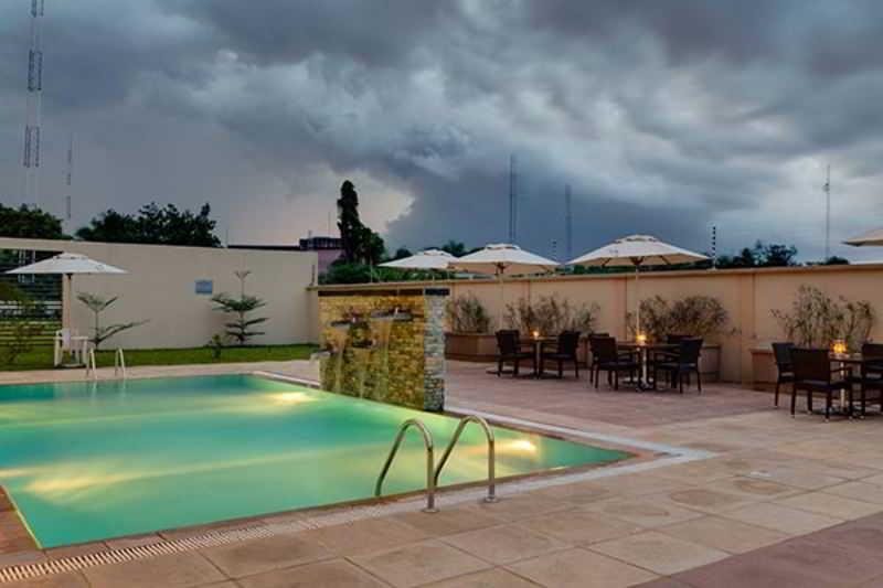 Protea Hotel By Marriott Benin City Select Emotan Exterior photo